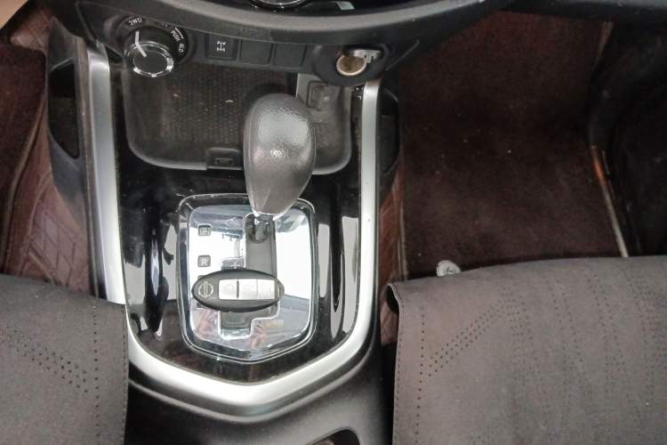 Used Nissan Terra 2020 2.5L XL Upper 4WD Automatic Four-Wheel Drive Luxury Edition Gear Lever
