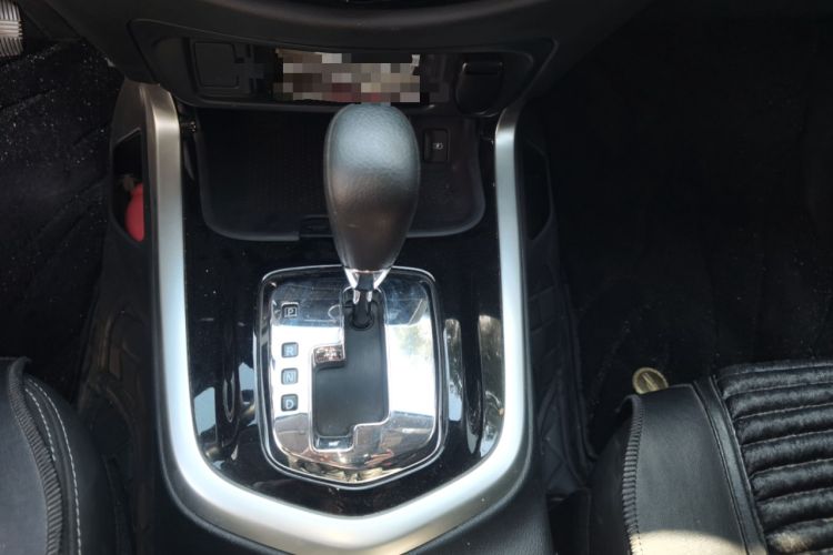 Used Nissan Terra 2020 2.5L XL Upper Automatic Two-Wheel Drive Luxury Edition Gear Lever