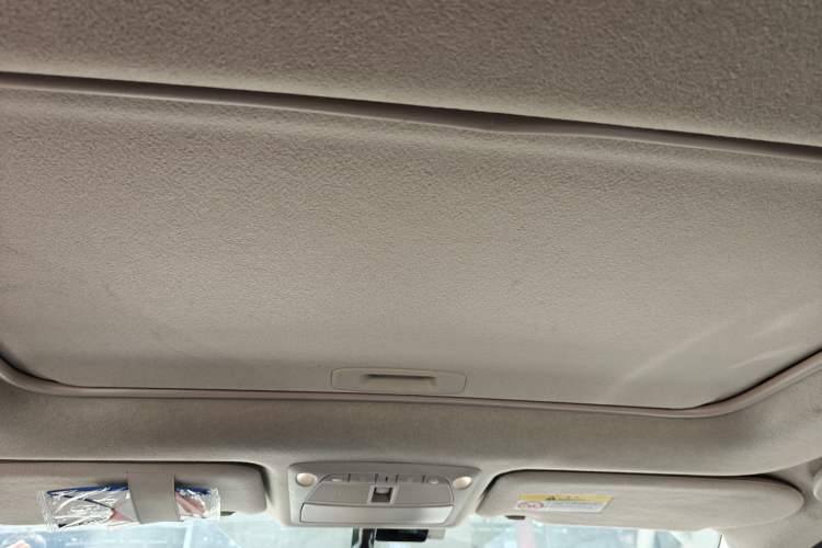 Used Nissan Terra 2020 2.5L XL Upper Automatic Two-Wheel Drive Luxury Edition Headliner