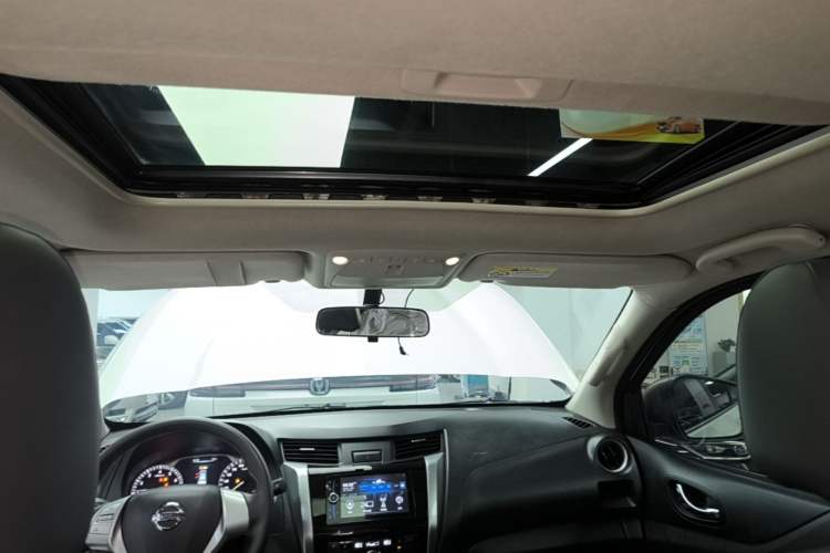 Used Nissan Terra 2020 2.5L XL Upper Automatic Two-Wheel Drive Luxury Edition Headliner