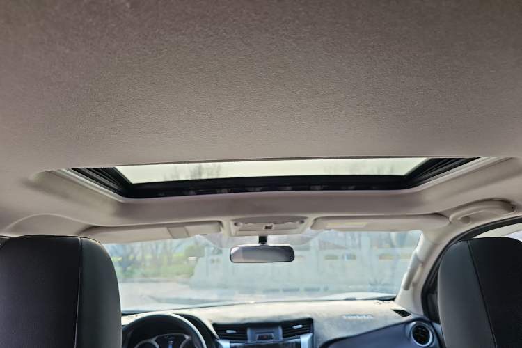 Used Nissan Terra 2020 2.5L XL Upper 4WD Automatic Four-Wheel Drive Luxury Edition Headliner