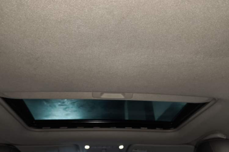 Used Nissan Terra 2020 2.5L XL Upper 4WD Automatic Four-Wheel Drive Luxury Edition Headliner