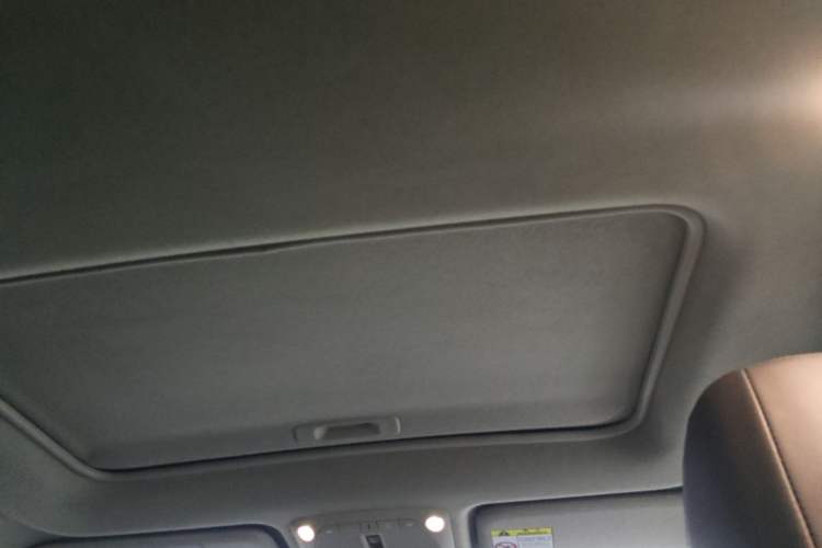 Used Nissan Terra 2020 2.5L XV 4WD Automatic Four-Wheel Drive Flagship Edition Headliner