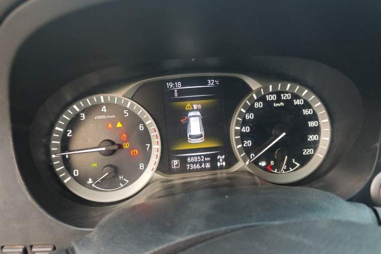 Used Nissan Terra 2020 2.5L XV 4WD Automatic Four-Wheel Drive Flagship Edition Instrument Cluster