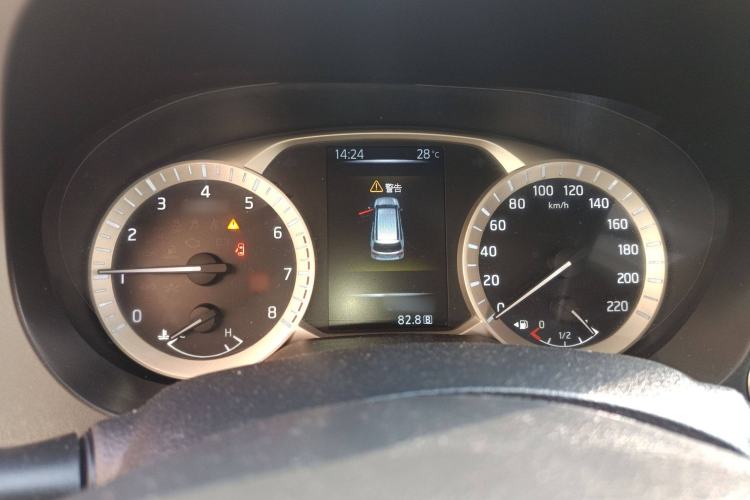 Used Nissan Terra 2020 2.5L XE Manual Two-Wheel-Drive Elite Edition Instrument Cluster