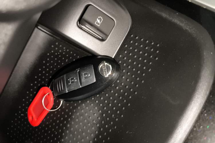 Used Nissan Terra 2020 2.5L XL Upper 4WD Automatic Four-Wheel Drive Luxury Edition Interior 1