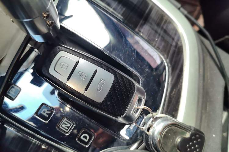 Used Nissan Terra 2020 2.5L XV 4WD Automatic Four-Wheel Drive Flagship Edition Interior 1