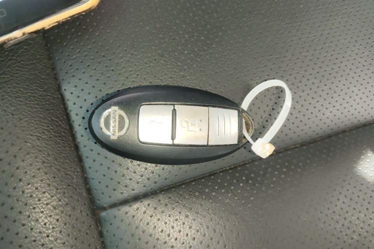 Used Nissan Terra 2020 2.5L XV 4WD Automatic Four-Wheel Drive Flagship Edition Interior 1