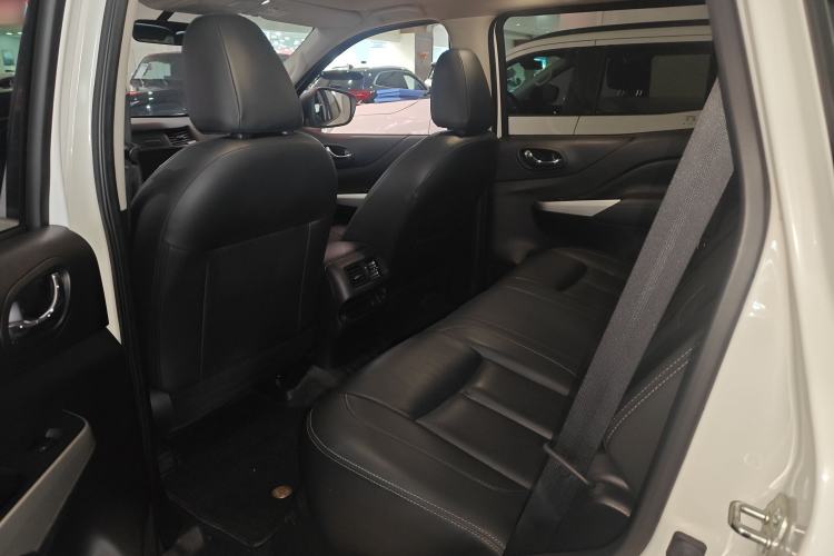 Used Nissan Terra 2020 2.5L XL Upper 4WD Automatic Four-Wheel Drive Luxury Edition Interior 1