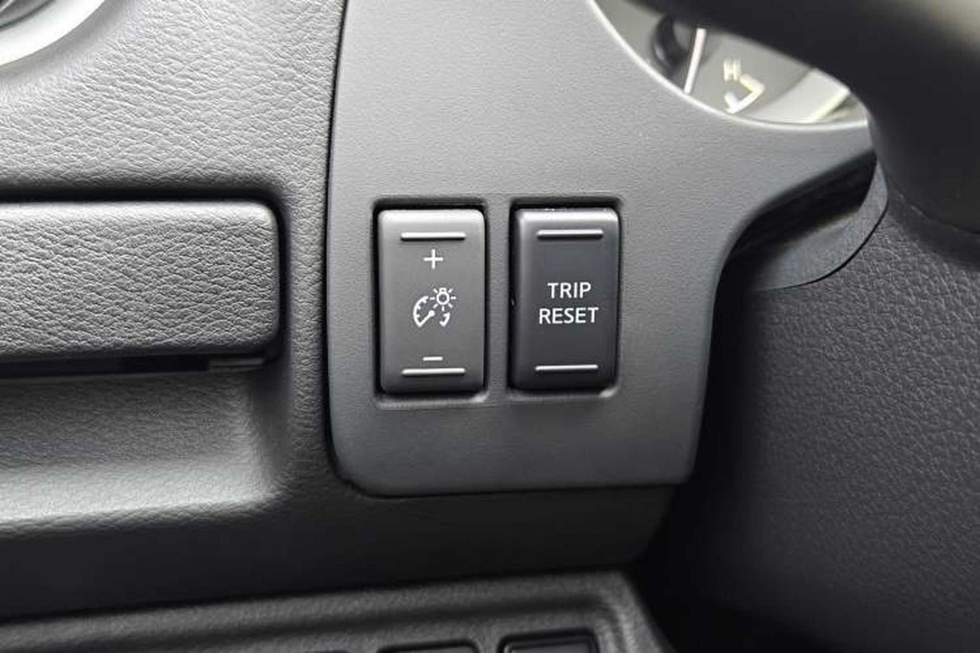 Used Nissan Terra 2020 2.5L XL Upper Automatic Two-Wheel Drive Luxury Edition Interior 1
