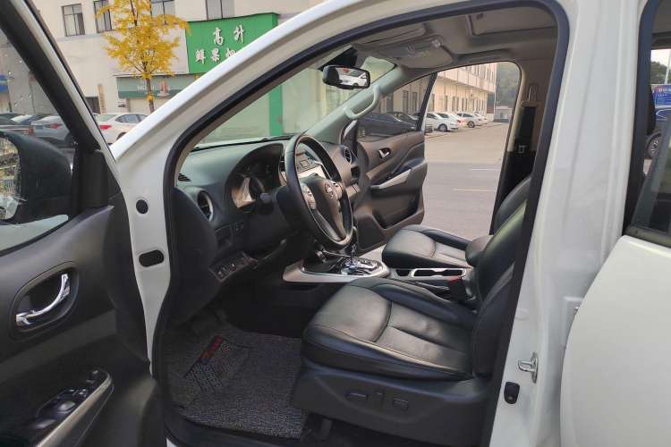 Used Nissan Terra 2020 2.5L XV 4WD Automatic Four-Wheel Drive Flagship Edition Interior 1
