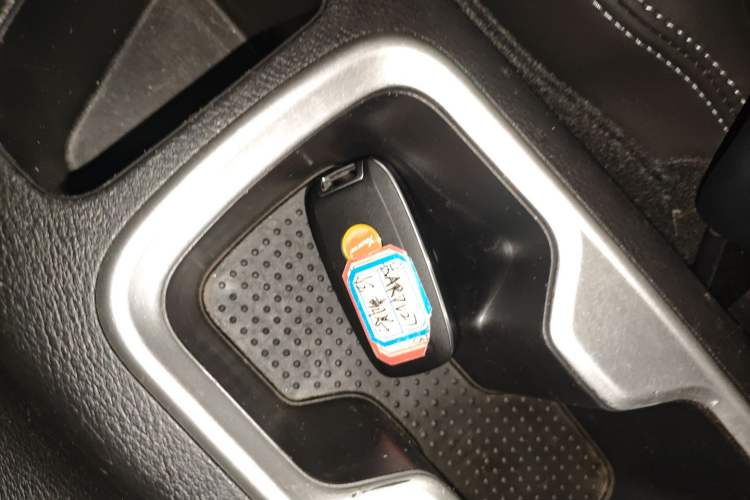 Used Nissan Terra 2020 2.5L XV 4WD Automatic Four-Wheel Drive Flagship Edition Interior 1