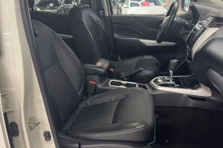 Used Nissan Terra 2020 2.5L XL Upper Automatic Two-Wheel Drive Luxury Edition Interior 1