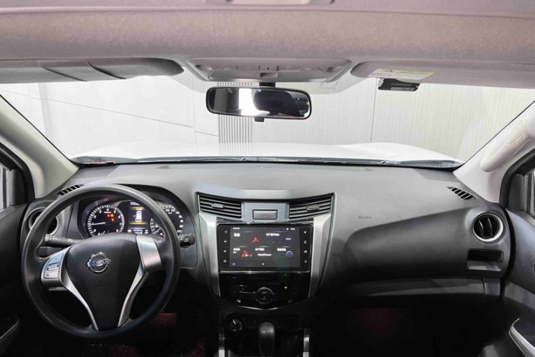 Used Nissan Terra 2020 2.5L XL Upper 4WD Automatic Four-Wheel Drive Luxury Edition Interior 1