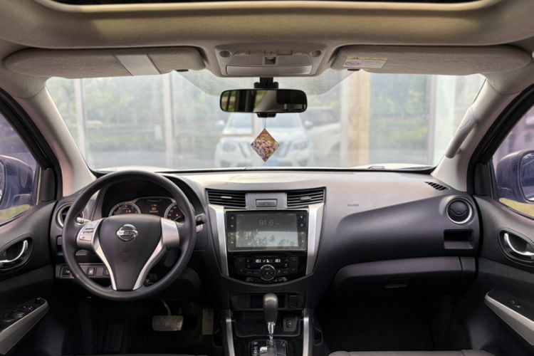 Used Nissan Terra 2020 2.5L XL Upper Automatic Two-Wheel Drive Luxury Edition Interior 2