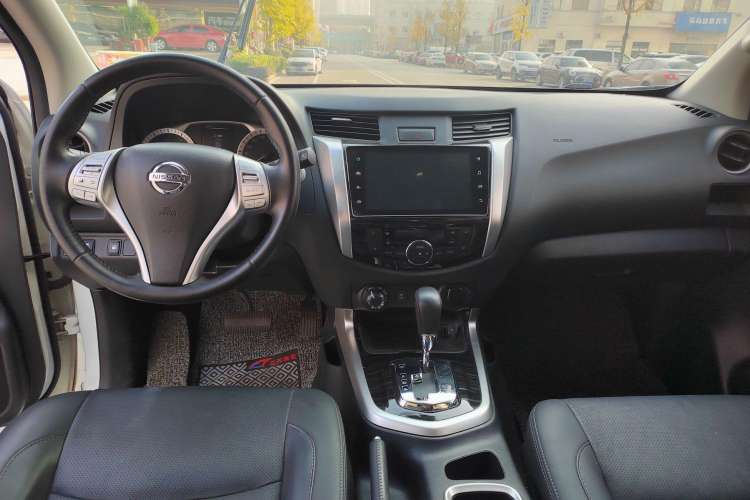 Used Nissan Terra 2020 2.5L XV 4WD Automatic Four-Wheel Drive Flagship Edition Interior 2