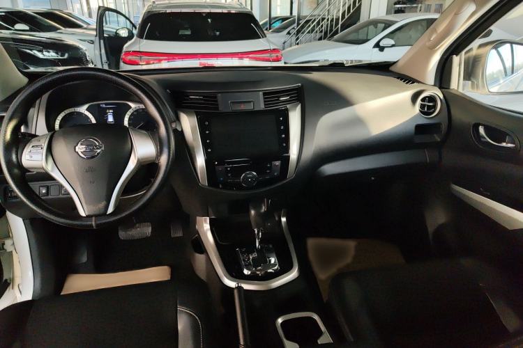 Used Nissan Terra 2020 2.5L XL Upper Automatic Two-Wheel Drive Luxury Edition Interior 3