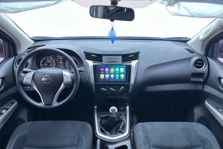 Used Nissan Terra 2020 2.5L XE Manual Two-Wheel-Drive Elite Edition Interior 3