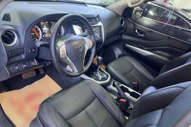 Used Nissan Terra 2020 2.5L XV 4WD Automatic Four-Wheel Drive Flagship Edition Interior 3