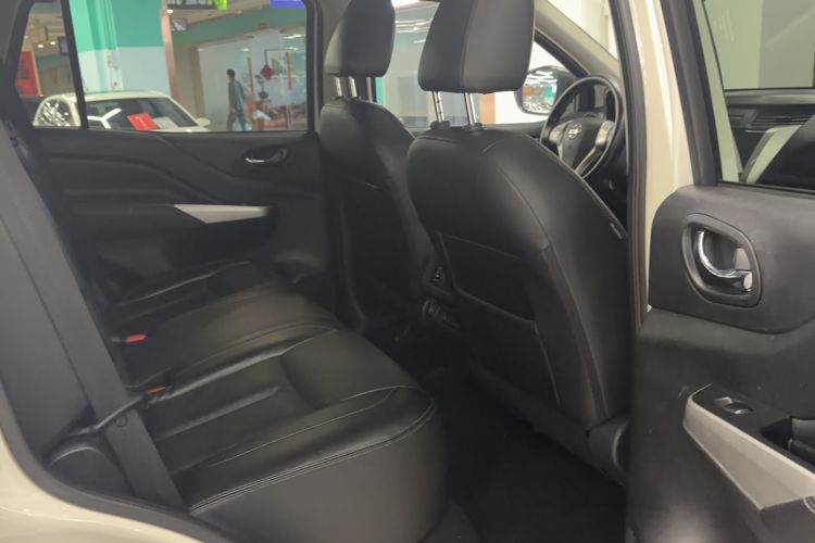 Used Nissan Terra 2020 2.5L XL Upper Automatic Two-Wheel Drive Luxury Edition Interior 3
