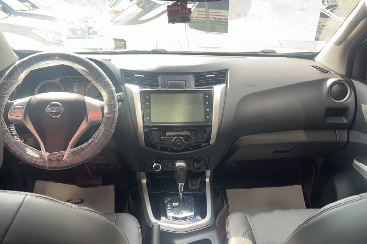 Used Nissan Terra 2020 2.5L XL Upper 4WD Automatic Four-Wheel Drive Luxury Edition Interior 3
