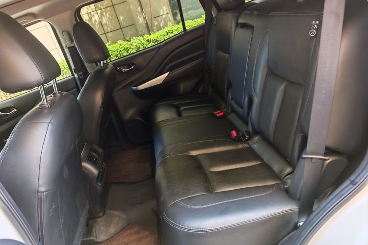 Used Nissan Terra 2020 2.5L XL Upper 4WD Automatic Four-Wheel Drive Luxury Edition Interior 4