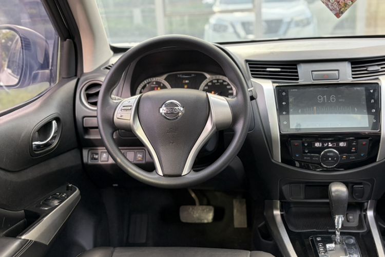 Used Nissan Terra 2020 2.5L XL Upper Automatic Two-Wheel Drive Luxury Edition Interior 4