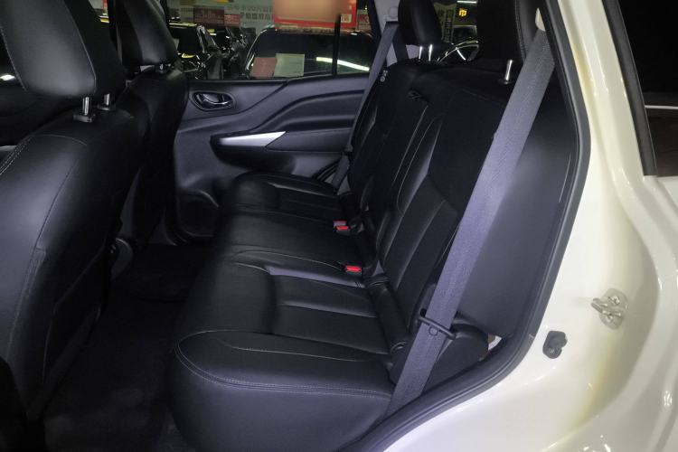 Used Nissan Terra 2020 2.5L XV 4WD Automatic Four-Wheel Drive Flagship Edition Interior 4
