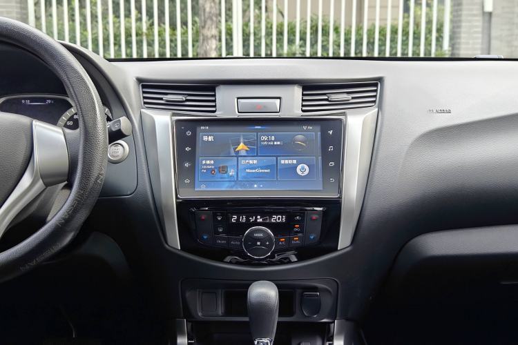 Used Nissan Terra 2020 2.5L XL Upper Automatic Two-Wheel Drive Luxury Edition Interior 5