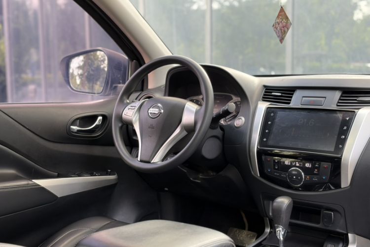 Used Nissan Terra 2020 2.5L XL Upper Automatic Two-Wheel Drive Luxury Edition Interior 5