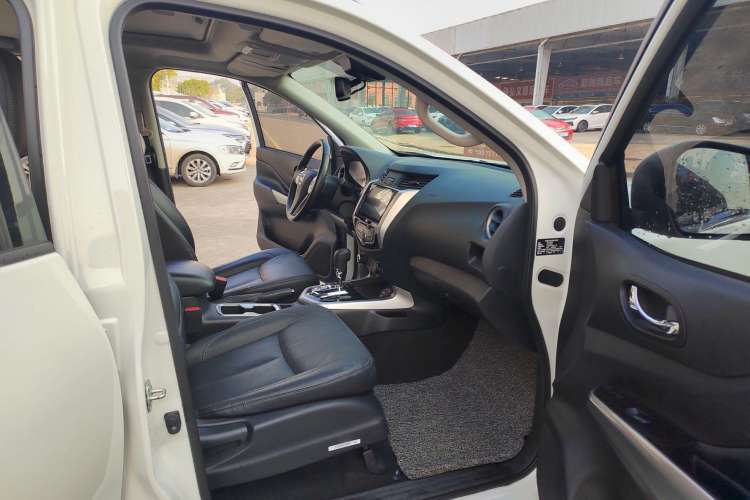 Used Nissan Terra 2020 2.5L XV 4WD Automatic Four-Wheel Drive Flagship Edition Interior 5