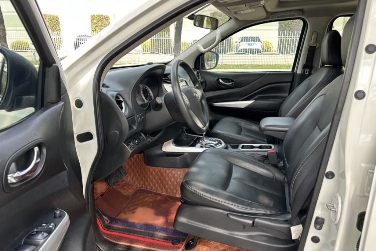 Used Nissan Terra 2020 2.5L XL Upper 4WD Automatic Four-Wheel Drive Luxury Edition Interior 5