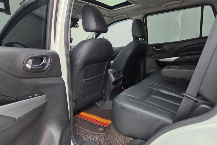 Used Nissan Terra 2020 2.5L XV 4WD Automatic Four-Wheel Drive Flagship Edition Interior 6