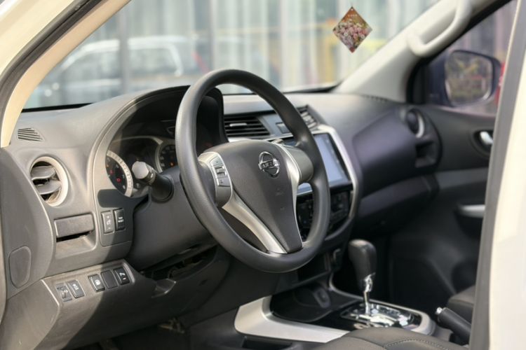 Used Nissan Terra 2020 2.5L XL Upper Automatic Two-Wheel Drive Luxury Edition Interior 7