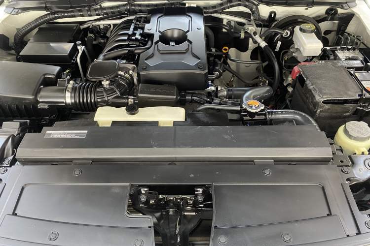 Used Nissan Terra 2020 2.5L XL Upper Automatic Two-Wheel Drive Luxury Edition Interior 7