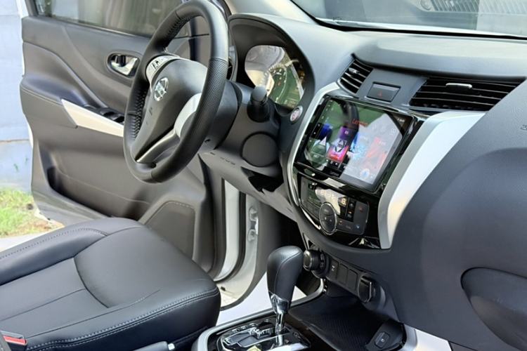 Used Nissan Terra 2020 2.5L XL Upper 4WD Automatic Four-Wheel Drive Luxury Edition Interior 8