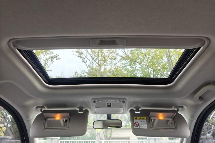 Used Nissan Terra 2020 2.5L XL Upper Automatic Two-Wheel Drive Luxury Edition Interior 9