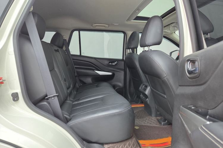 Used Nissan Terra 2020 2.5L XV 4WD Automatic Four-Wheel Drive Flagship Edition Interior 9