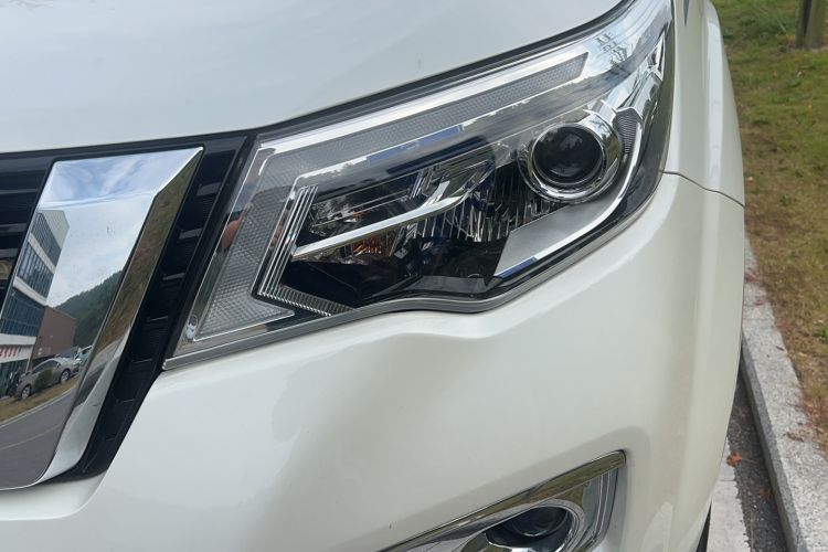 Used Nissan Terra 2020 2.5L XV 4WD Automatic Four-Wheel Drive Flagship Edition Left Front Headlight