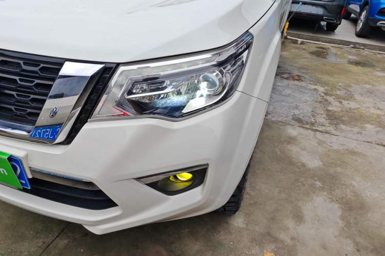 Used Nissan Terra 2020 2.5L XV 4WD Automatic Four-Wheel Drive Flagship Edition Left Front Headlight