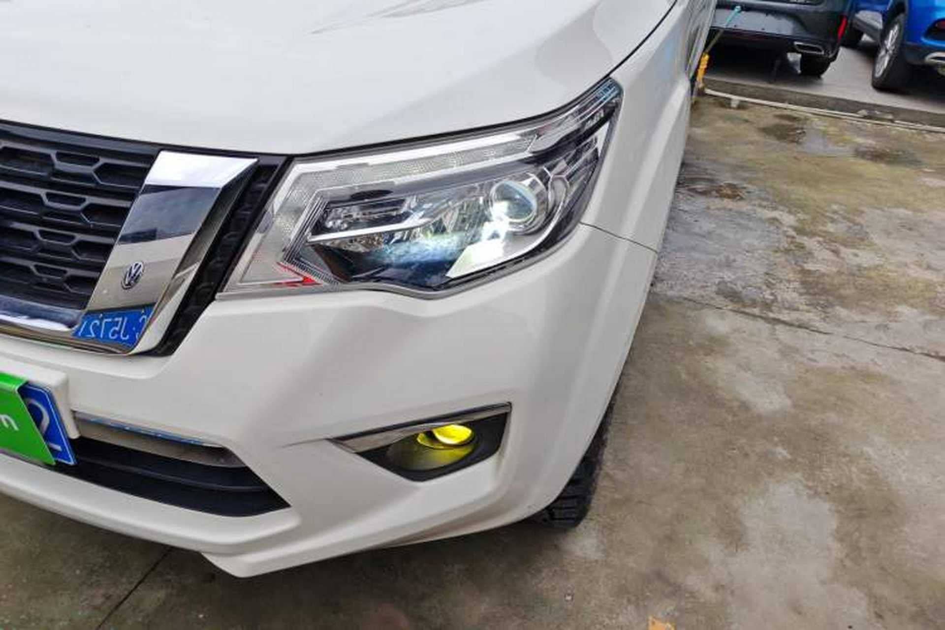 Used Nissan Terra 2020 2.5L XV 4WD Automatic Four-Wheel Drive Flagship Edition Left Front Headlight