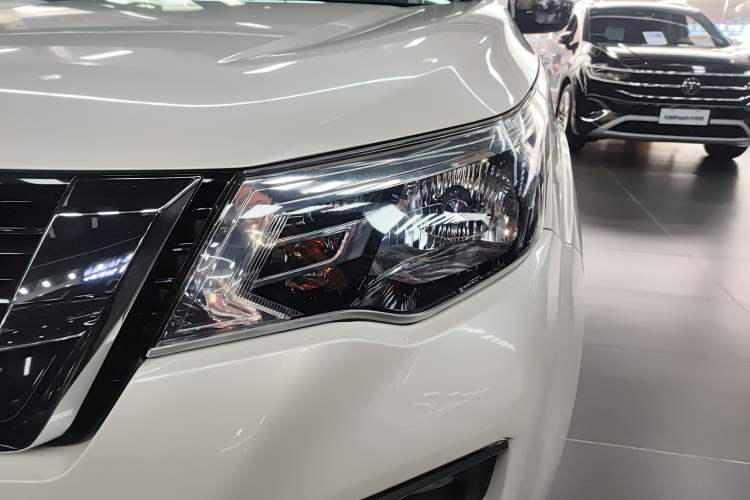 Used Nissan Terra 2020 2.5L XL Upper 4WD Automatic Four-Wheel Drive Luxury Edition Left Front Headlight