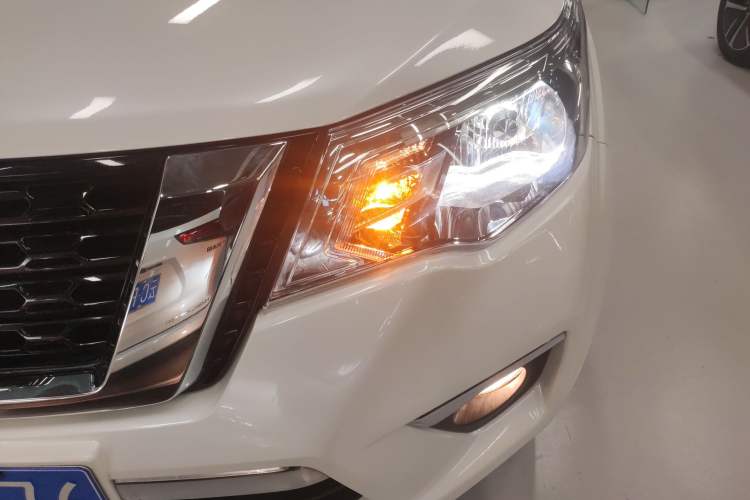 Used Nissan Terra 2020 2.5L XL Upper 4WD Automatic Four-Wheel Drive Luxury Edition Left Front Headlight