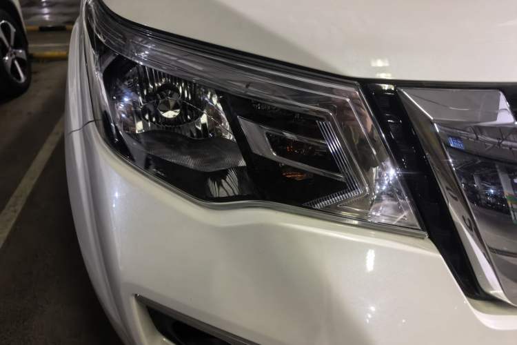 Used Nissan Terra 2020 2.5L XL Upper 4WD Automatic Four-Wheel Drive Luxury Edition Left Front Headlight