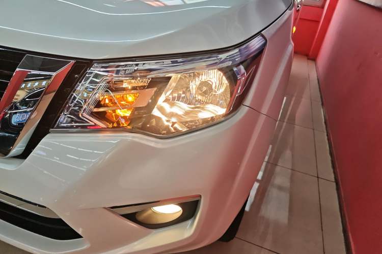 Used Nissan Terra 2020 2.5L XL Upper 4WD Automatic Four-Wheel Drive Luxury Edition Left Front Headlight