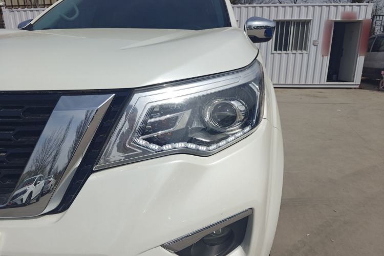 Used Nissan Terra 2020 2.5L XL Upper Automatic Two-Wheel Drive Luxury Edition Left Front Headlight