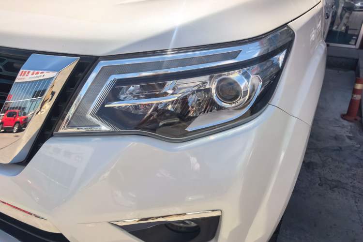 Used Nissan Terra 2020 2.5L XV 4WD Automatic Four-Wheel Drive Flagship Edition Left Front Headlight