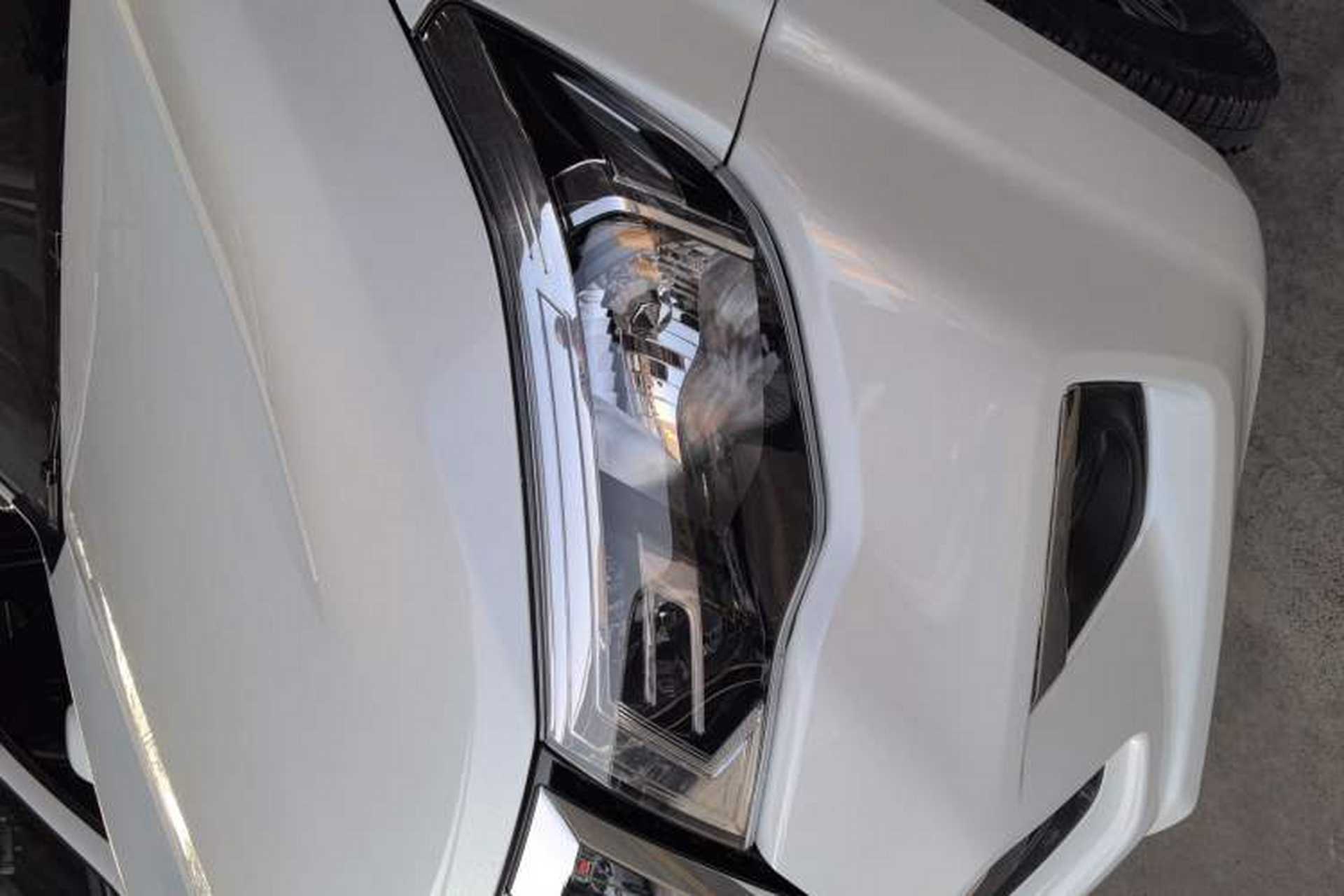 Used Nissan Terra 2020 2.5L XE Manual Two-Wheel-Drive Elite Edition Left Front Headlight