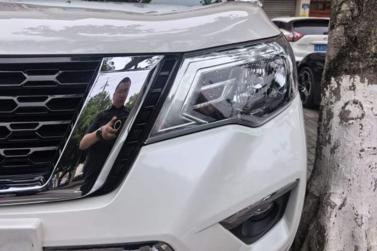 Used Nissan Terra 2020 2.5L XL Upper Automatic Two-Wheel Drive Luxury Edition Left Front Headlight