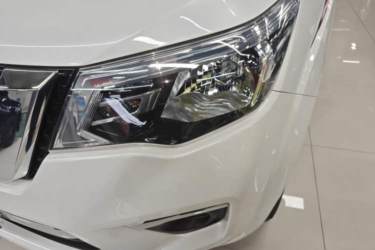 Used Nissan Terra 2020 2.5L XL Upper 4WD Automatic Four-Wheel Drive Luxury Edition Left Front Headlight